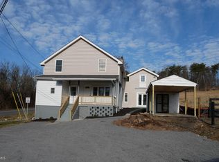 959 Golf Course Rd, Martinsburg, WV 25404