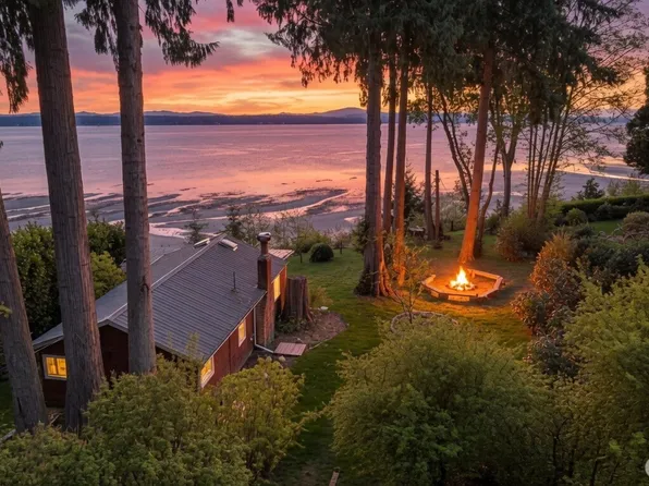 3817 Bells Beach Road, Langley, WA 98260