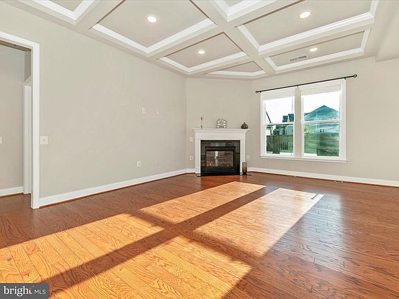 5th image of 11644 Mountain Mist Dr