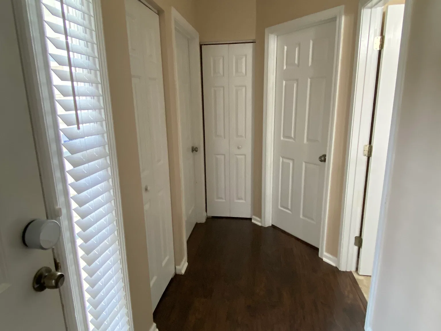 3 bed, 1821 sqft, $1,960 — Photo 3