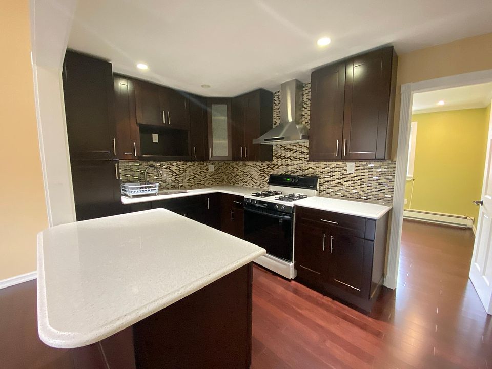 1st image of 375 Huntington Ave #3