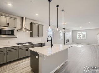 827 Waterthrush Ln, Fort Collins, CO 80524