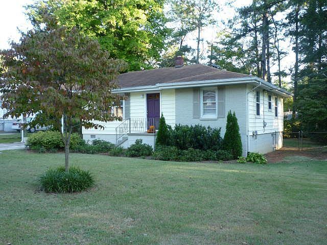 1st image of 952 McLinden Ave SE