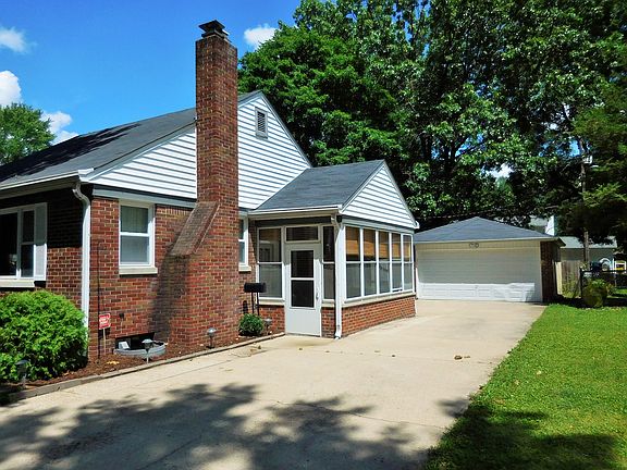 View of garage and porch
