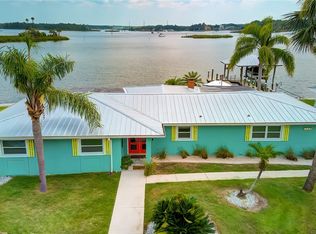 1125 N Crescent Dr, Crystal River, FL 34429
