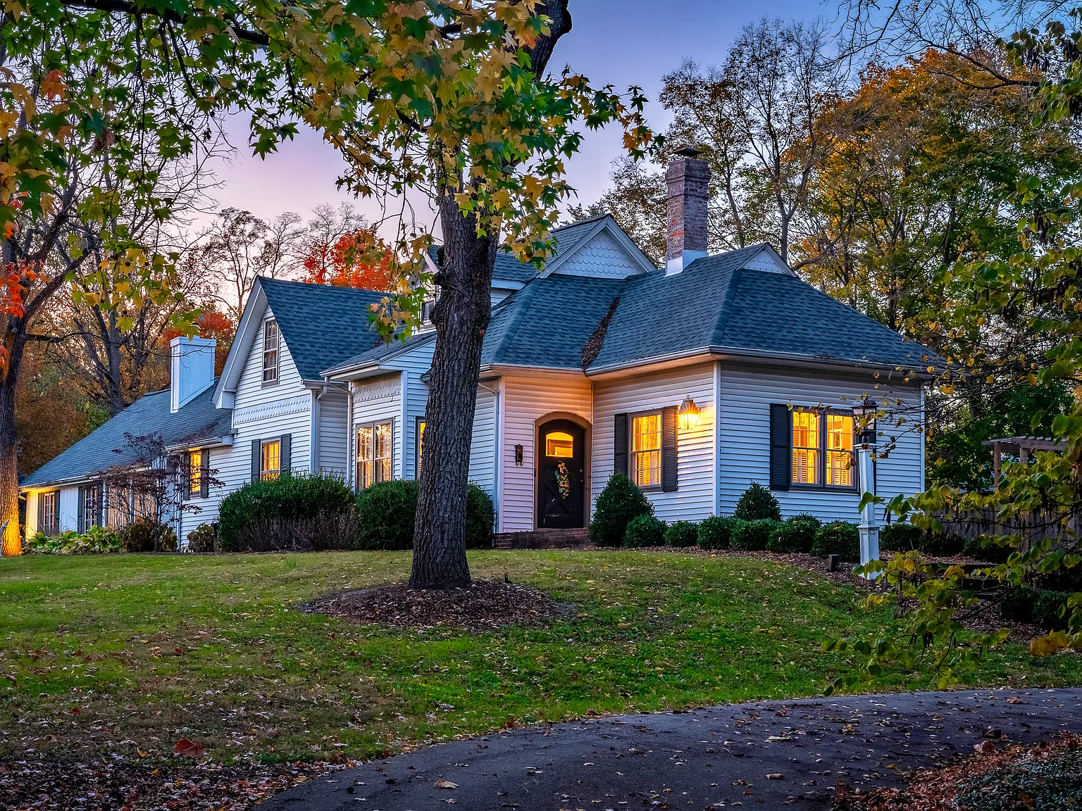 1614 Woodside Dr — Photo 4