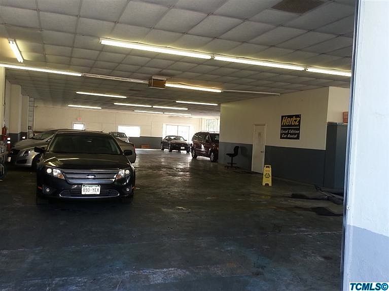 2nd image of 721 E Main St