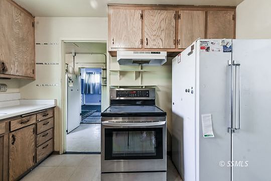 4th image of 235 Peg St