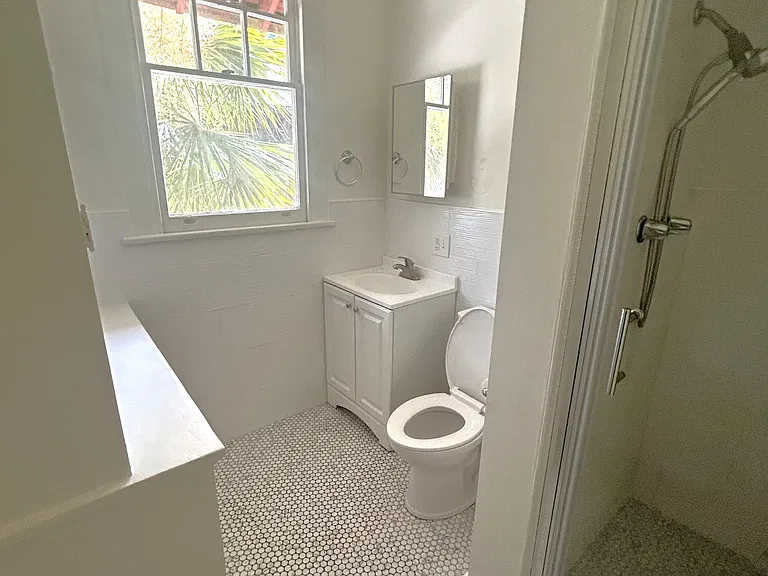 1033 Broadway St #1033 — Photo 13
