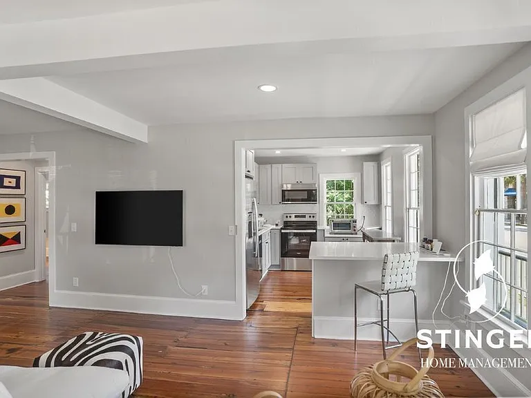 606 Carteret St #1 — Photo 3