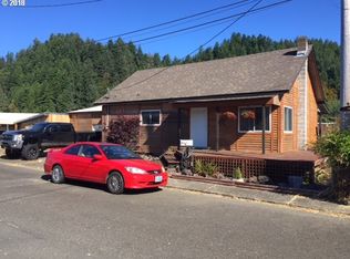 1257 Juniper Ave, Reedsport, OR 97467
