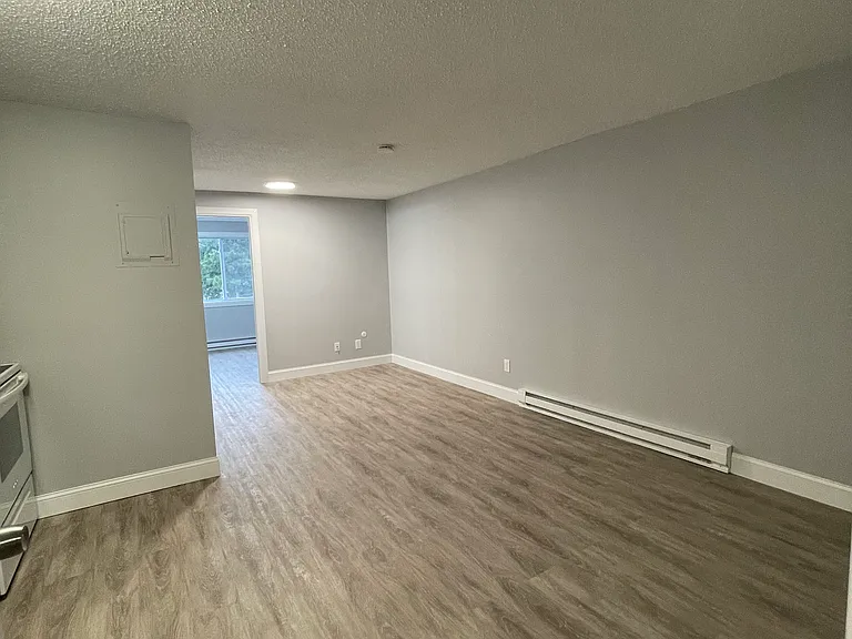 7314 Buffalo Ave #6 — Photo 13
