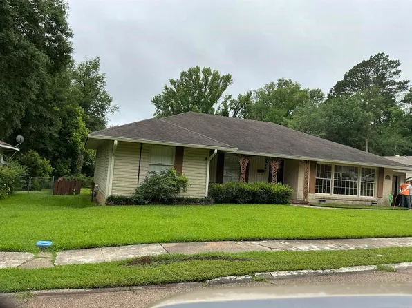 603 E 12th St, Smackover, AR 71762