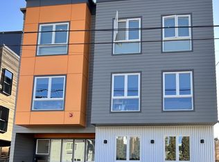 1524 N Sumner St #305, Portland, OR 97217