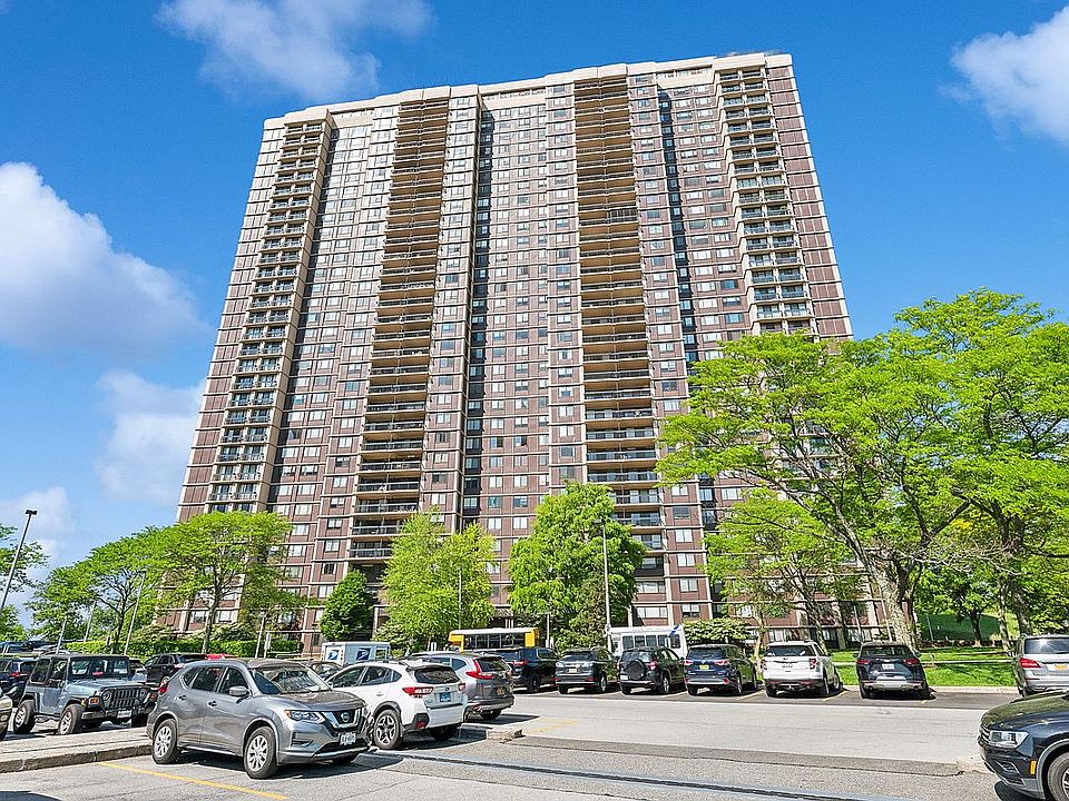 1st image of 269-10 Grand Central Pkwy #33T