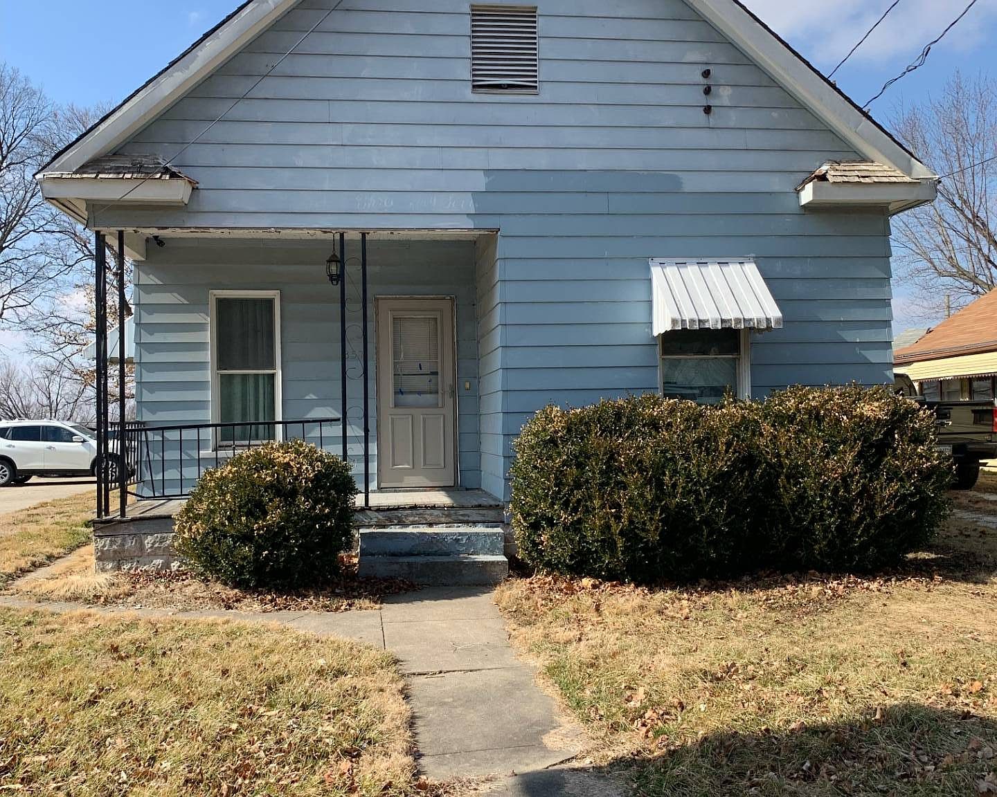 357 S Main St, White Hall, IL 62092 Zillow