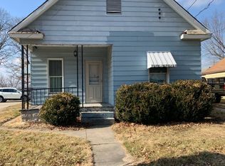 357 S Main St, White Hall, IL 62092