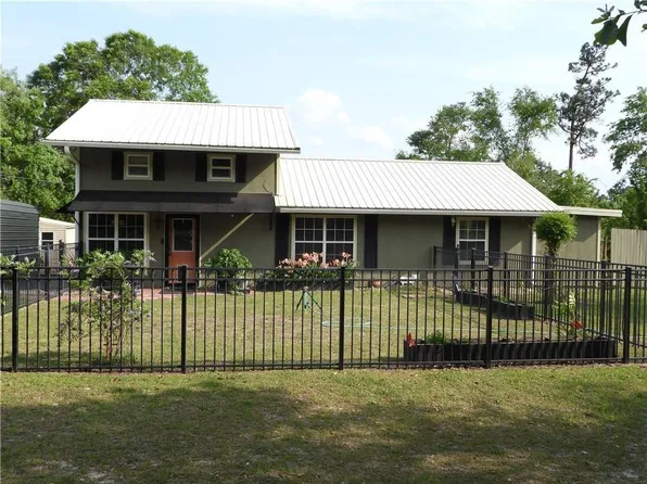 7461 Blue Lake Cir, Blackshear, GA 31516
