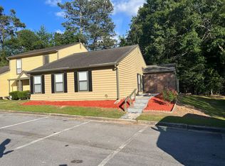129 Sandalwood Cir, Lawrenceville, GA 30046
