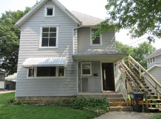 514 Squires Ave, Dixon, IL 61021