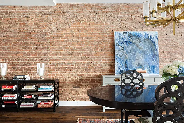 Sold by Compass | media 17