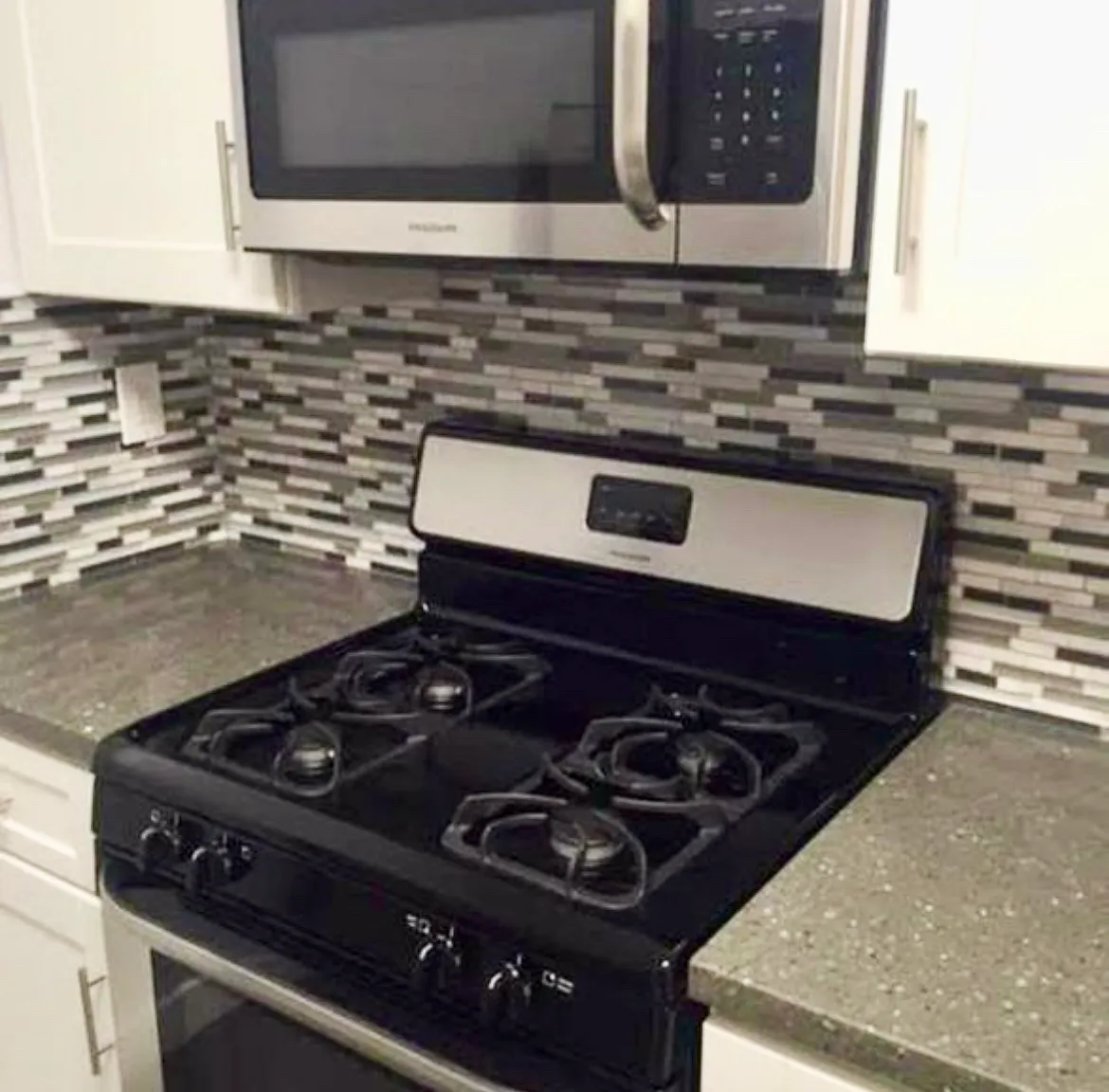 4 bed, 1600 sqft, $5,998 — Photo 4