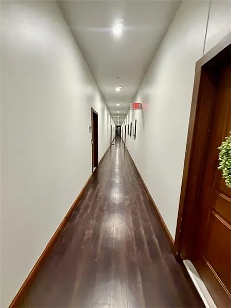 2 bed, $2,000 — Photo 4