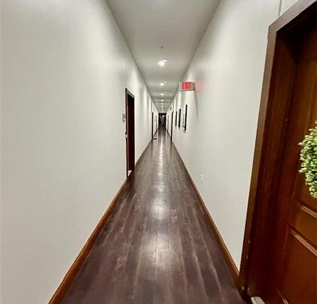 4th image of 330 Austin Ave APT 208