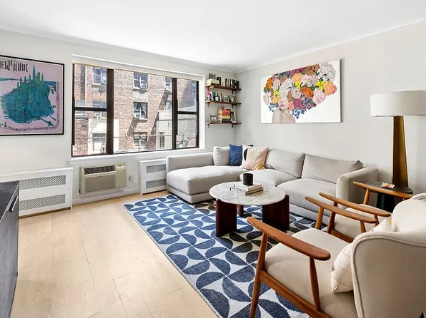 313 W 22nd St APT 2A, New York, NY 10011