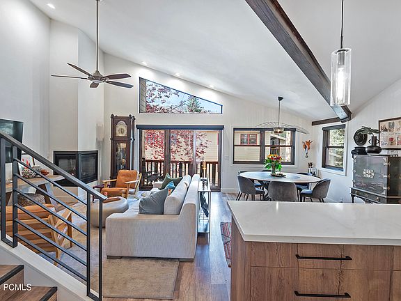 3rd image of 577 Windrift Ln #15
