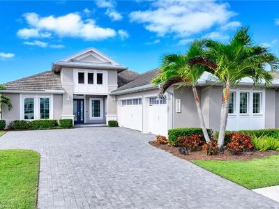 6159 Rodney Bay LN, Naples, FL, 34113