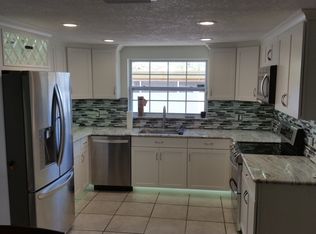 9526 Rainbow Ln, Port Richey, FL 34668