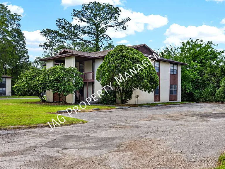 482 Bentwood Ln #C — Photo 23