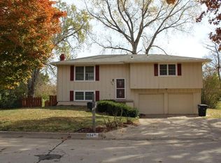 834 Dondee Dr, Manhattan, KS 66502