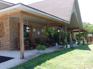 15960 Cleveland Rd, Houston, MO 65483