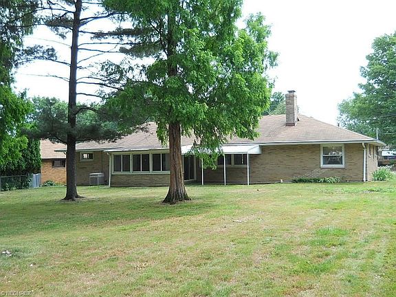 4th image of 5860 Graydon Dr