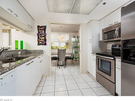 3rd image of 6585 Nicholas Blvd APT 304