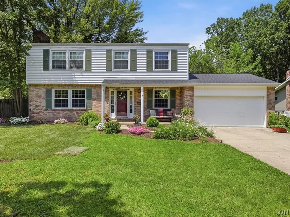 6 Chestnut Hill Ln, Williamsville, NY 14221