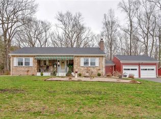 89 Finley St, Manchester, CT 06040