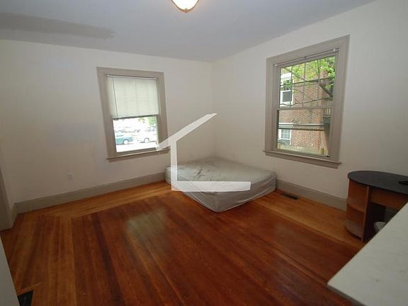 4th image of 58 Englewood Ave #1MA