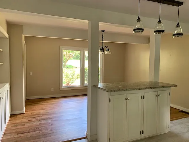 307 Maplewood Dr — Photo 6