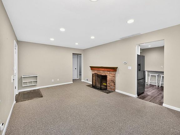 5th image of 602 Stanton Ave