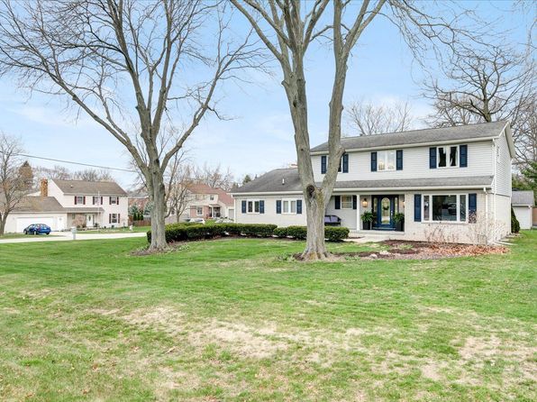 1175 Watson St, Fort Gratiot, MI 48059
