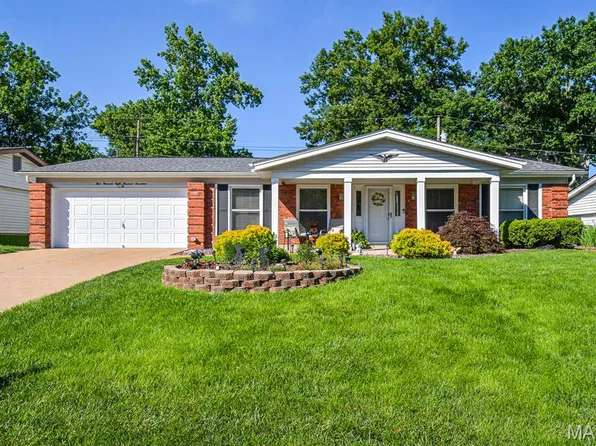 4817 Bankfield Ct, Saint Louis, MO 63128