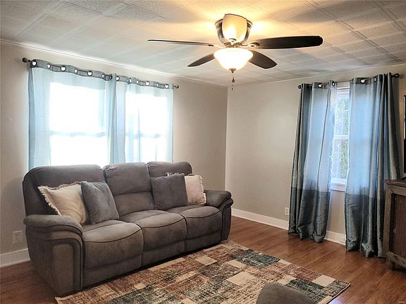 3rd image of 348 Academy St