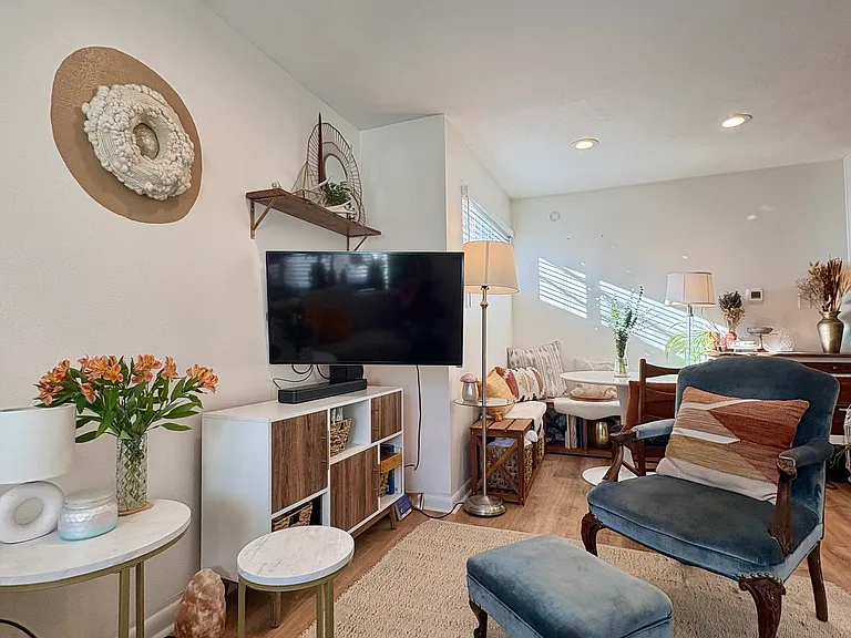 1820 Newland Ct #100 — Photo 6