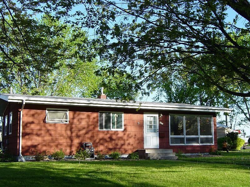 2nd image of 612 Nye St