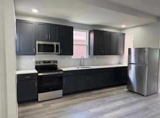 826 Sycamore St, Belleville, IL 62220