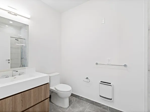 143 Old River Road image 32 of 47