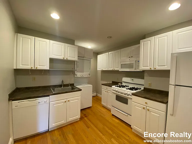 352 Allston St #3 — Photo 8